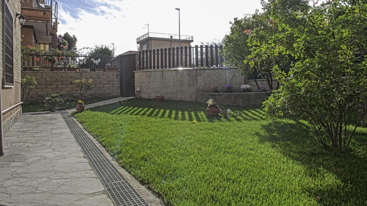 Il Giardino Dell'Eden Acomodação com café da manhã Acilia Exterior foto