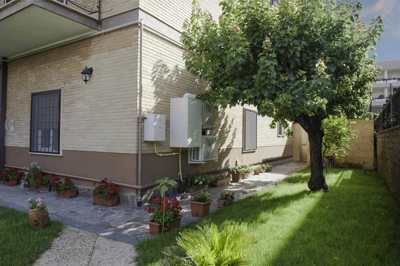Il Giardino Dell'Eden Acomodação com café da manhã Acilia Exterior foto